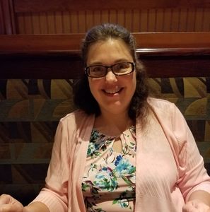 Meet your Posher, Lisa